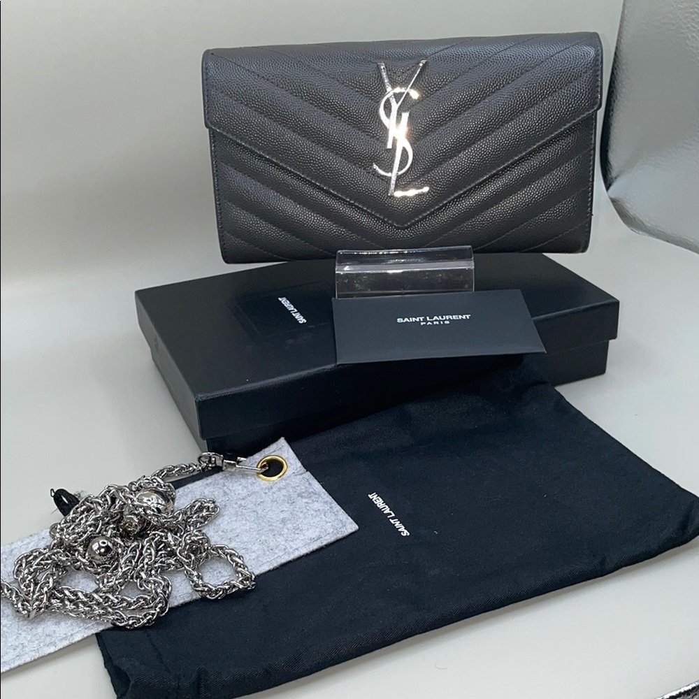 Yves Saint Laurent Gray Chevron Clutch with Silver Chain - Picture 9 of 16